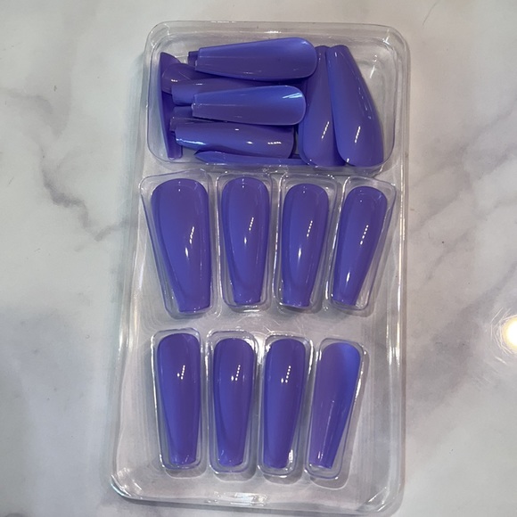 Purple Fake Nail Set - Picture 2 of 3